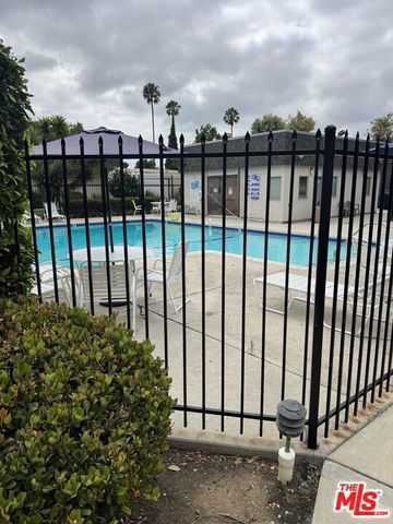 6511 Wystone Avenue 3, Reseda (los Angeles), CA 91335