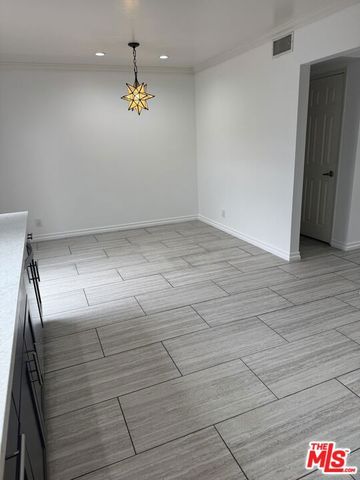 6511 Wystone Avenue 3, Reseda (los Angeles), CA 91335
