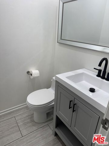 6511 Wystone Avenue 3, Reseda (los Angeles), CA 91335