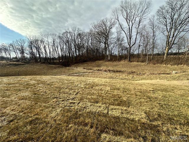 629 Glendale Drive, Troy, IL 62294