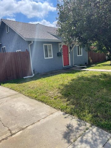3740 26th Avenue, Sacramento, CA 95820
