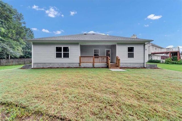 216 Rhett Drive, Bowdon, GA 30108
