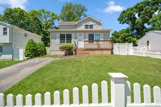16 Gores Drive, Mastic, NY 11950