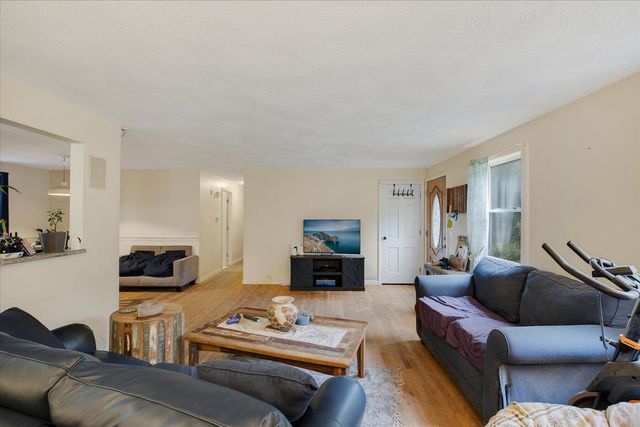 75 Mulford Street, South Yarmouth, MA 02664