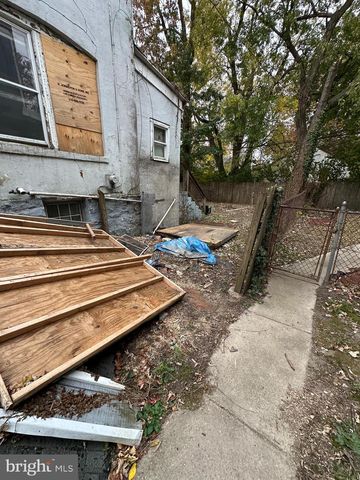 219 CEDAR AVE, Holmes, PA 19043