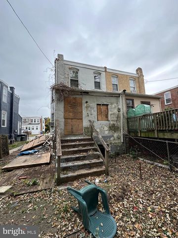 219 CEDAR AVE, Holmes, PA 19043