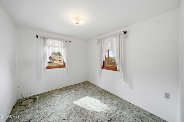 40145 98th Street, Leona Valley, CA 93551