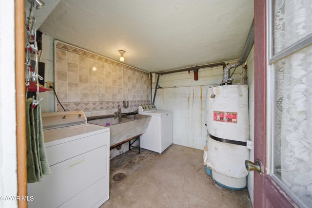 40145 98th Street, Leona Valley, CA 93551