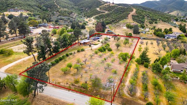 40145 98th Street, Leona Valley, CA 93551
