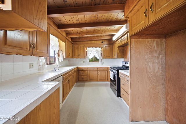 40145 98th Street, Leona Valley, CA 93551