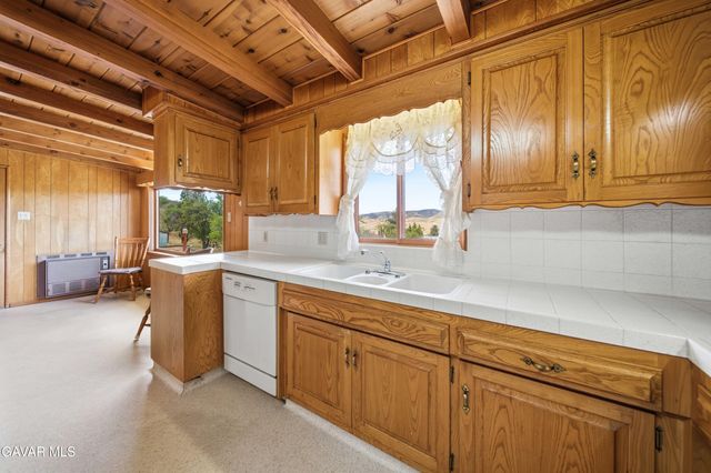 40145 98th Street, Leona Valley, CA 93551