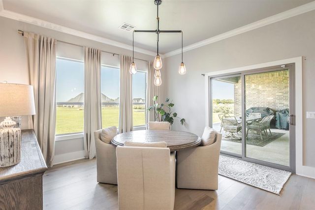 10028 Lacewood Drive, Edmond, OK 73025