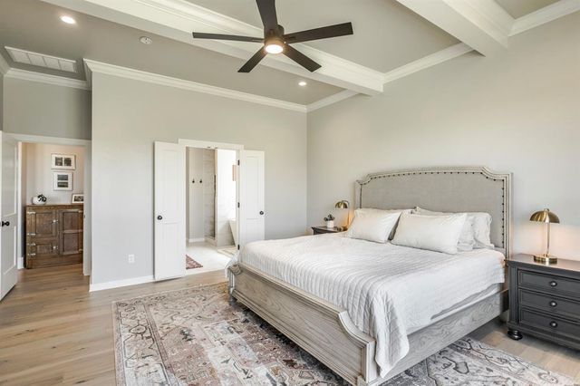 10028 Lacewood Drive, Edmond, OK 73025