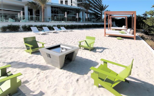 16385 Biscayne Boulevard 1418, North Miami Beach, FL 33160