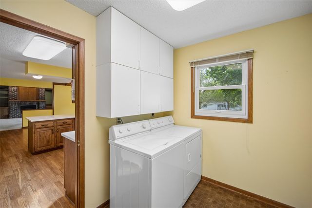 209 36th Street, West Des Moines, IA 50265