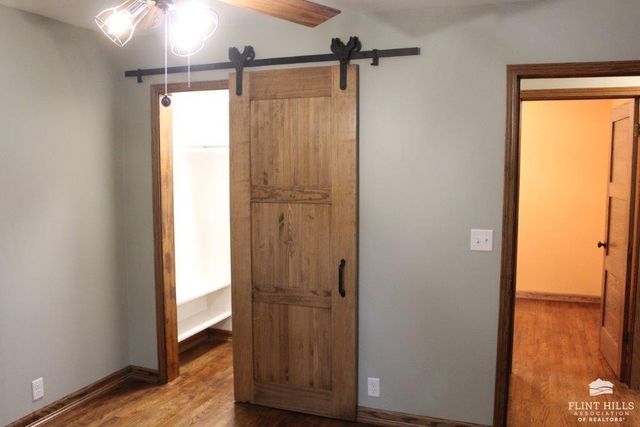 1137 Meadowbrook Lane, Manhattan, KS 66503