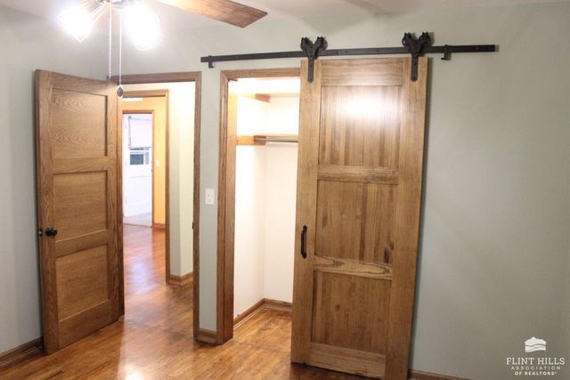 1137 Meadowbrook Lane, Manhattan, KS 66503