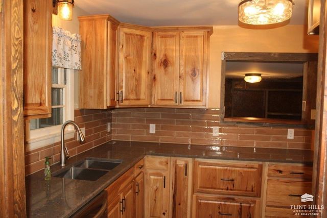 1137 Meadowbrook Lane, Manhattan, KS 66503