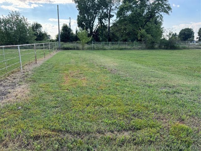 11647 S Hwy 64, Muskogee, OK 74403