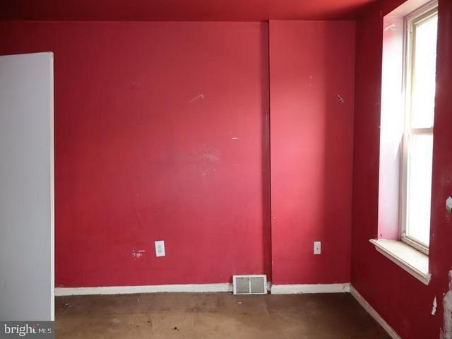 4023 GREEN ST, Philadelphia, PA 19104