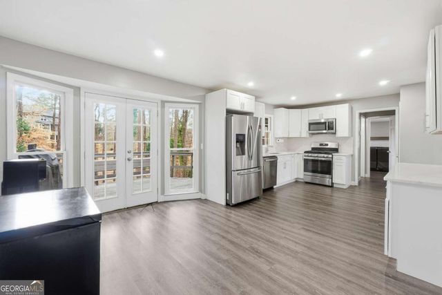 600 Branch Valley Court, Roswell, GA 30076