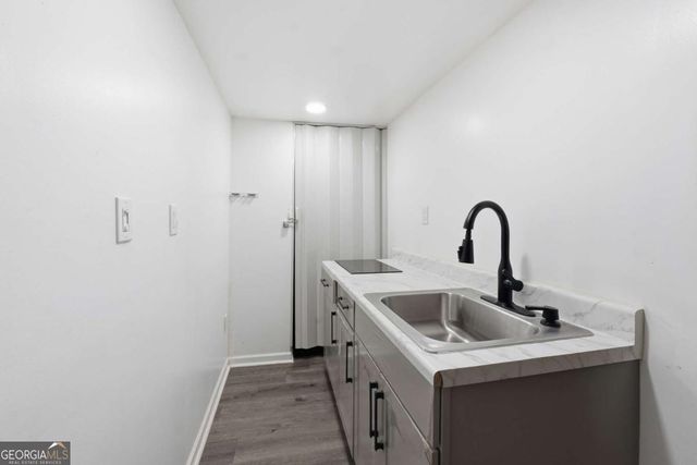 600 Branch Valley Court, Roswell, GA 30076