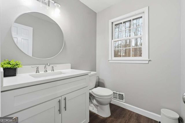 600 Branch Valley Court, Roswell, GA 30076