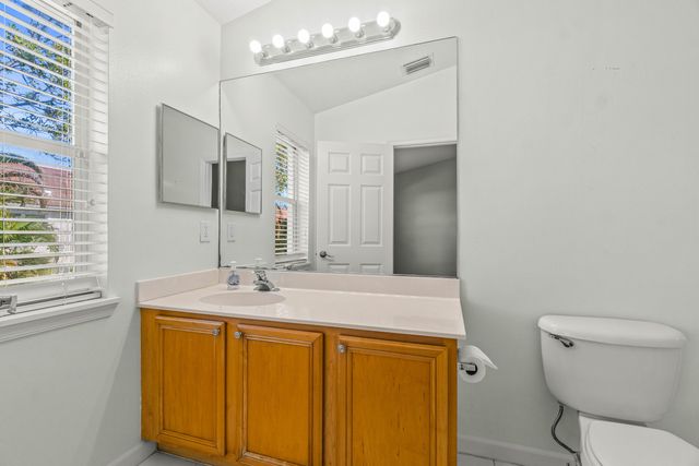 9819 Lago Drive, Boynton Beach, FL 33472