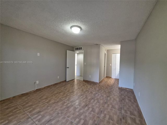 8811 SW 132nd Pl 203CW, Miami, FL 33186