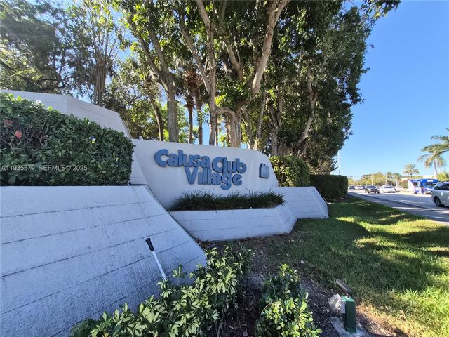 8811 SW 132nd Pl 203CW, Miami, FL 33186