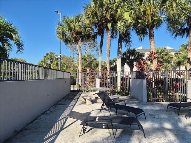 8811 SW 132nd Pl 203CW, Miami, FL 33186