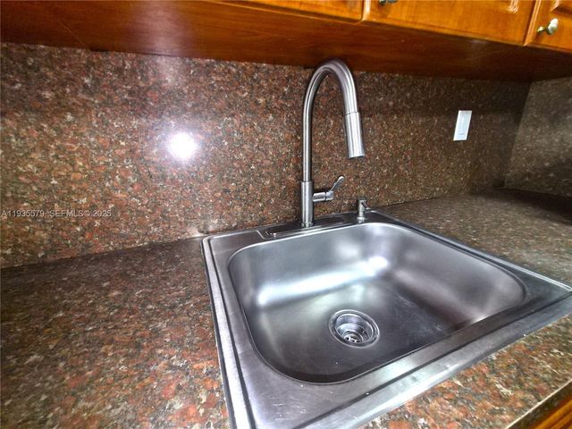 8811 SW 132nd Pl 203CW, Miami, FL 33186