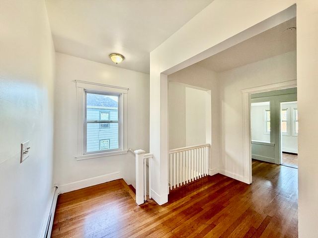 62 Algonquin Rd. 2, Newton, MA 02467