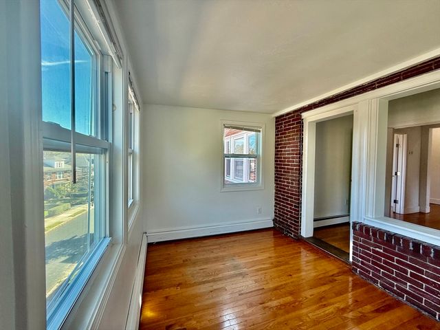 62 Algonquin Rd. 2, Newton, MA 02467