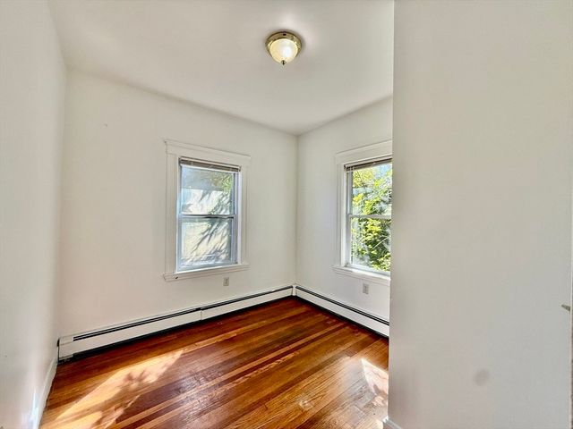 62 Algonquin Rd. 2, Newton, MA 02467