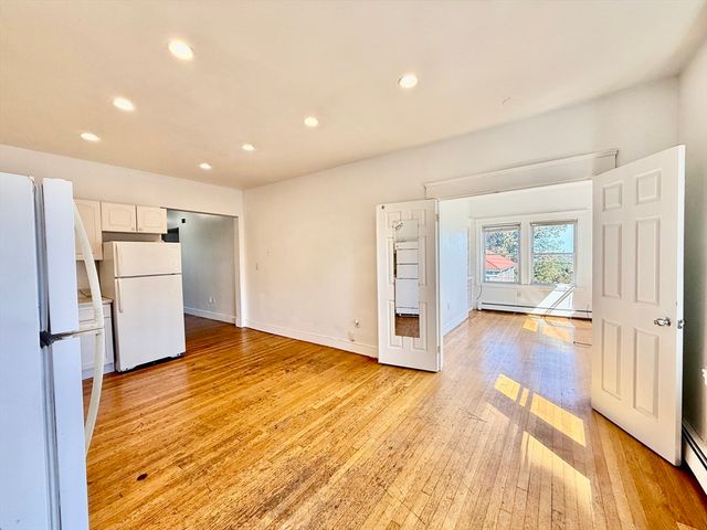 62 Algonquin Rd. 2, Newton, MA 02467