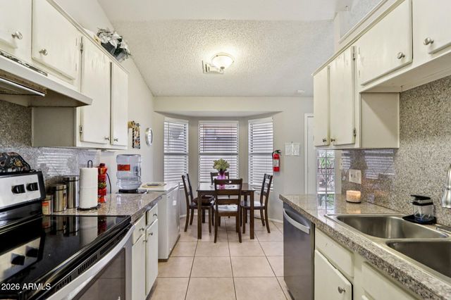 10096 N 63RD Avenue, Glendale, AZ 85302