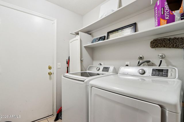 10096 N 63RD Avenue, Glendale, AZ 85302