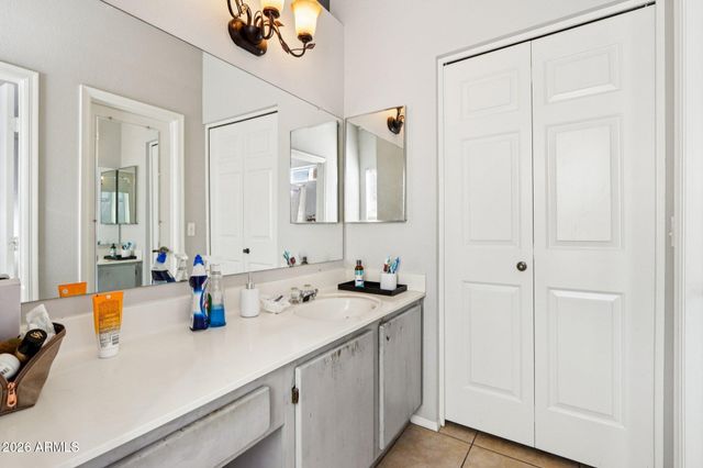 10096 N 63RD Avenue, Glendale, AZ 85302