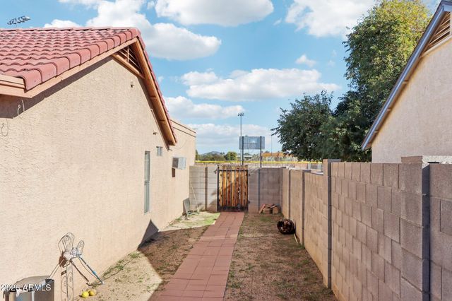 10096 N 63RD Avenue, Glendale, AZ 85302