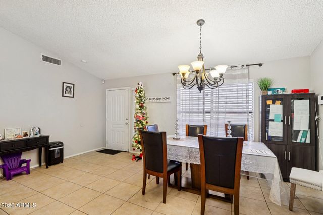 10096 N 63RD Avenue, Glendale, AZ 85302