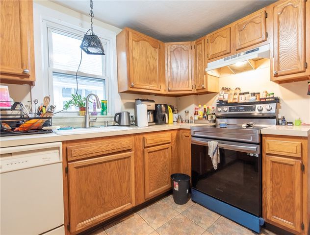 161 Adams Street, Warwick, RI 02888
