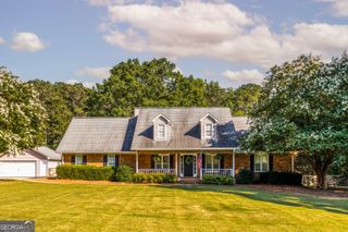 184 Wildflower Drive, Social Circle, GA 30025