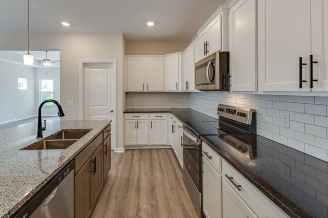 6311 Loudwater Ct, Smyrna, TN 37167