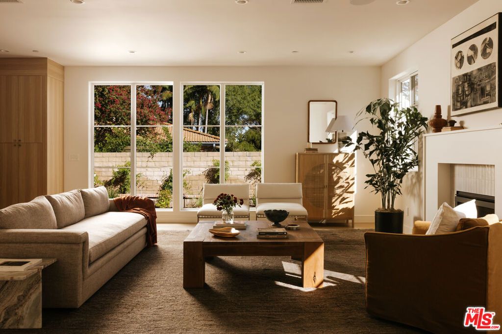 1211 E Palm Street, Altadena, CA 91001 — exterior