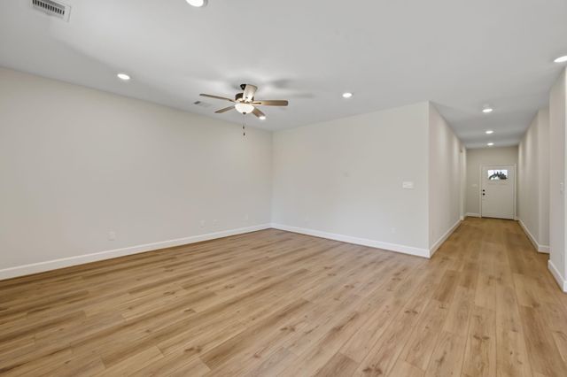 710 Duncan Avenue, Cleveland, TX 77327