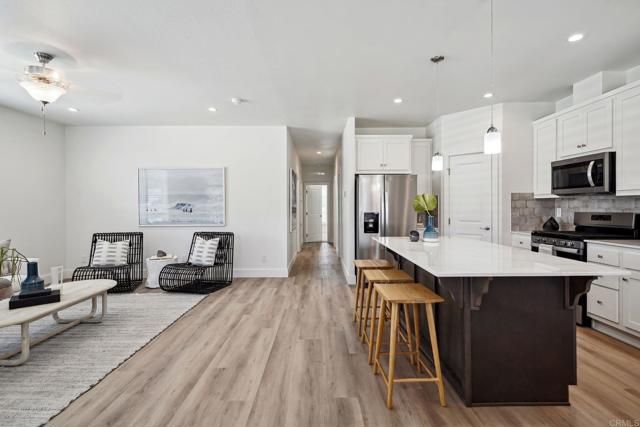 444 El Camino Real 2, Encinitas, CA 92024