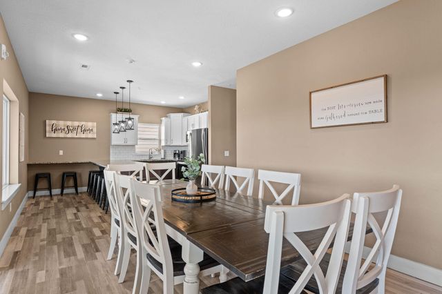 128 Chateau Mountain Court, Branson, MO 65616