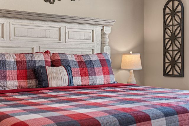 128 Chateau Mountain Court, Branson, MO 65616