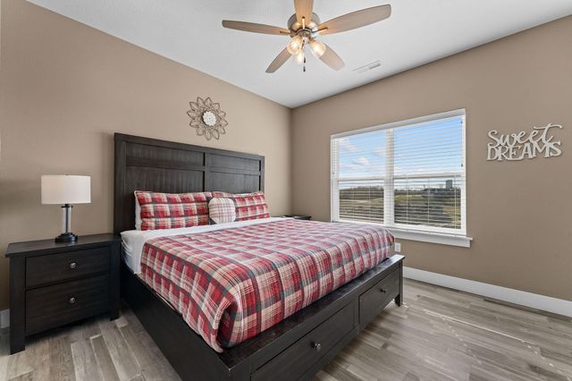 128 Chateau Mountain Court, Branson, MO 65616